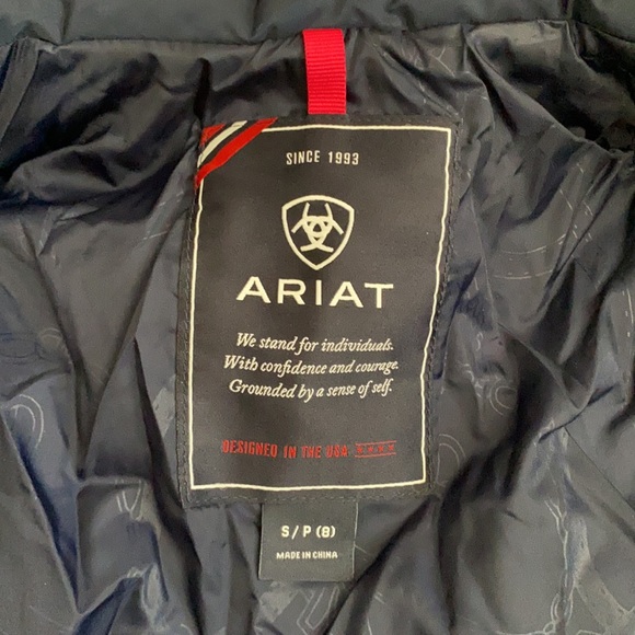 Ariat | Ashley Quilted Insulated Equestrian Riding Vest Navy Eclipse/Pink (S/8) - Picture 11 of 16